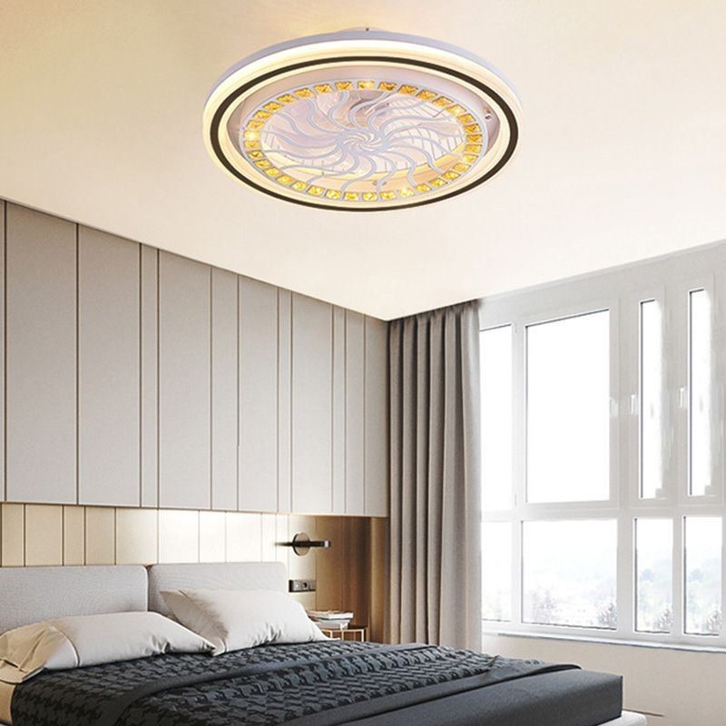Ventilador de teto inteligente com decoração de cozinha com escurecimento contínuo e leve